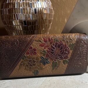 Floral Embossed VINTAGE Brown Wallet